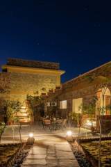 kanha hotels
